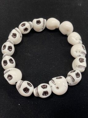 New Stretchy Plastic Skull Bracelet
